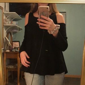 Black off the shoulder areo postal shirt